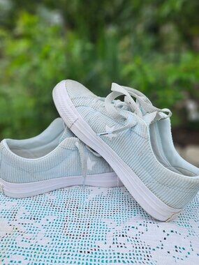 Converse One Star, womens 8 (39) mint green and white
